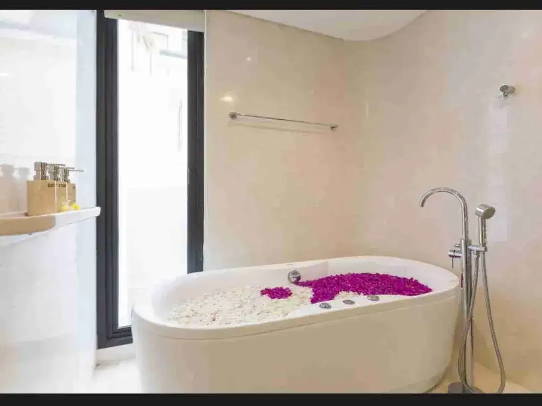 MODERN VILLA LANTAI II DI CANGGU BERAWA BADUNG BALI - Image 6 of 10