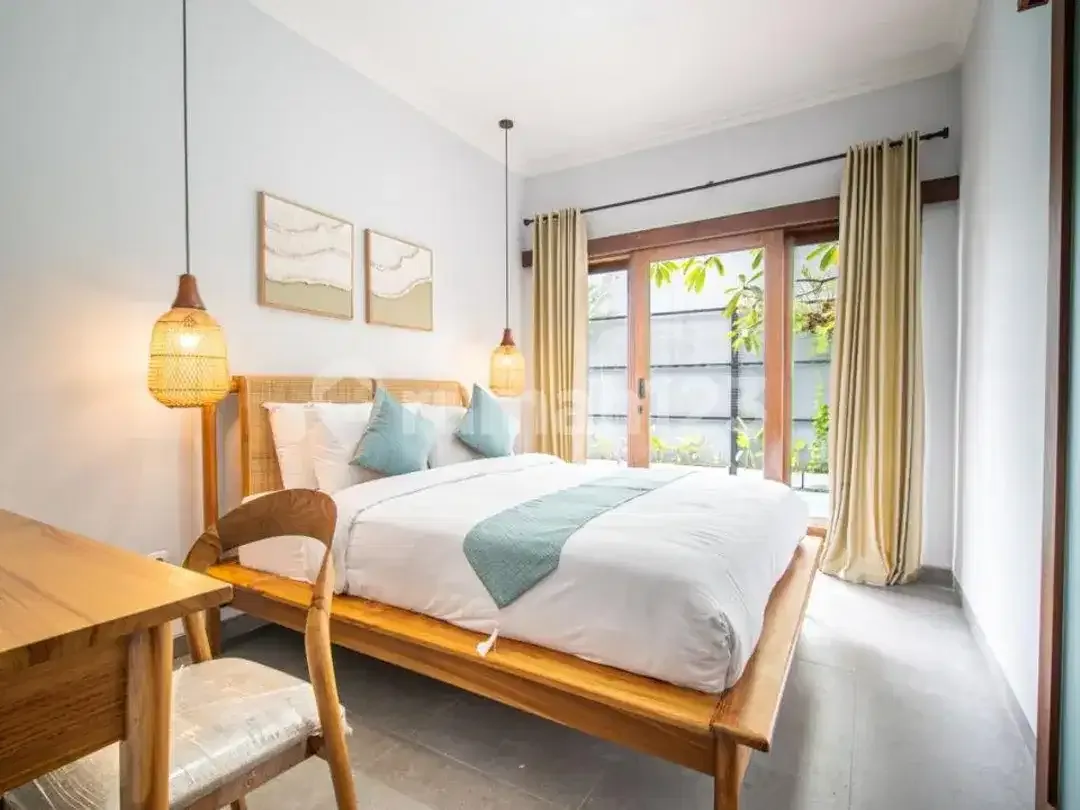 Investasi Villa Terbaik dengan Konsep Open Living Berbalkon Luas - Image 5 of 10