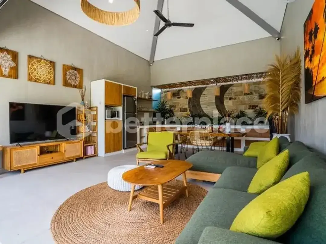 Charming and Modern 3 Bedroom Villa in Kerobokan Area - Image 4 of 10