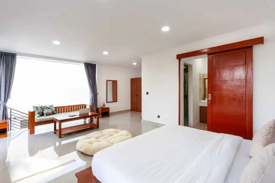 VILLA EXCLUSIVE BAGUS 6BR  LOKASI  PREMIUM DI BINGIN PECATU - Image 7 of 10
