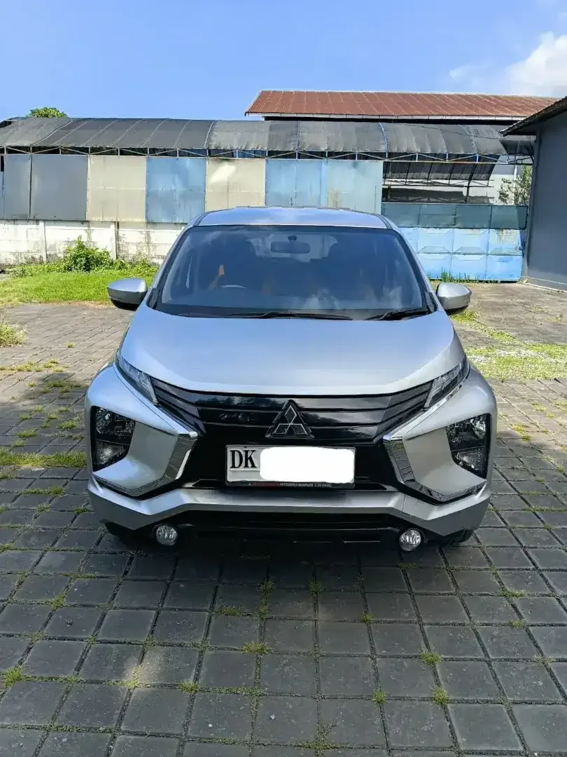 Mitsubishi Xpander GLS Manual 2019 Silver - Image 2 of 10