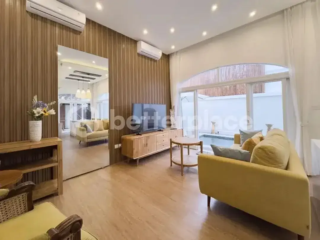 Moderna and Fully Furnished Freehold Villa in Pecatu - Image 5 of 10