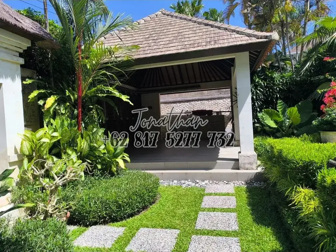Dijual Villa Pribadi 3 Kamar Kolam Renang SHM IMB Dekat Pantai Jimbaran Bali - Image 3 of 10