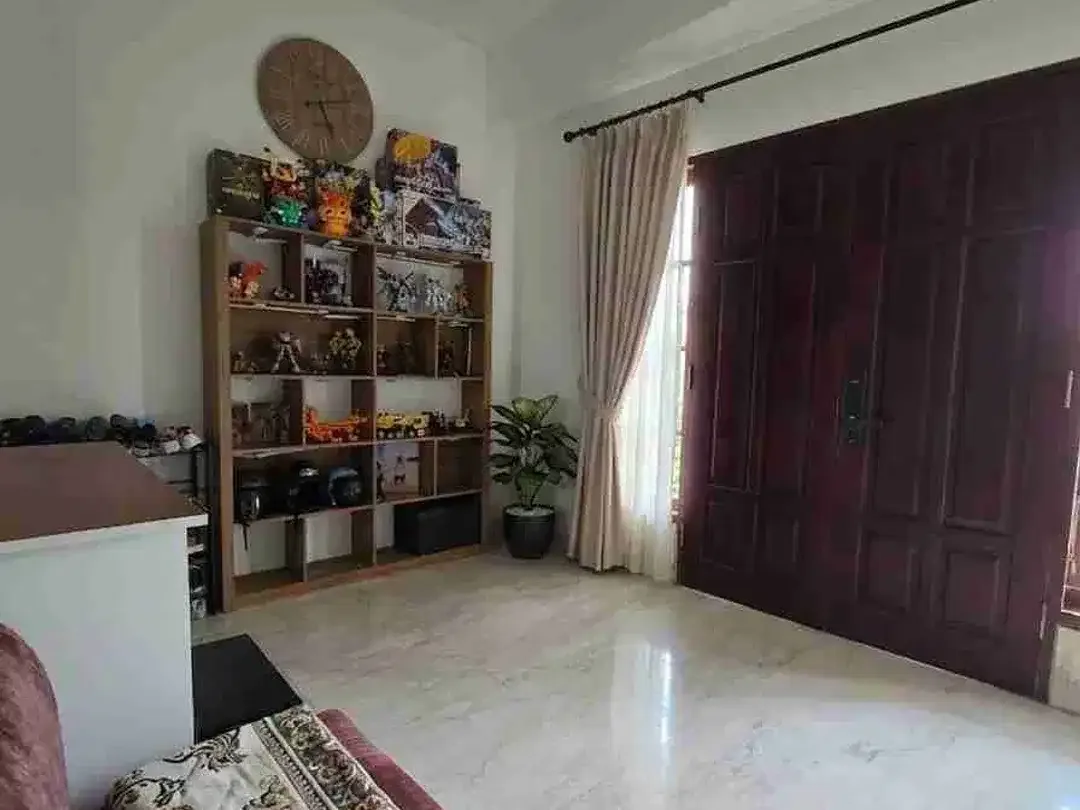 Rumah strategis lingkungan elite Bypass Garden Sanur Bali - Image 6 of 10