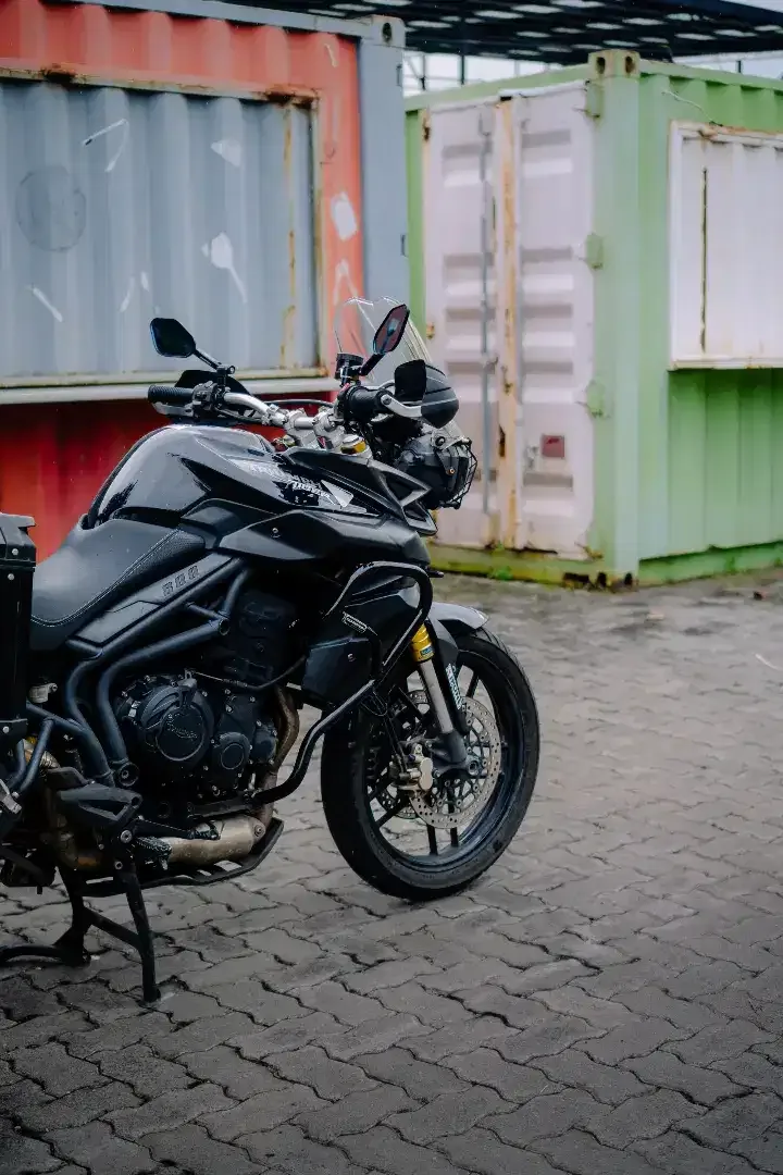 Triumph Tiger 800 2014 Black FULL OHLINS, for touring - Image 9 of 10