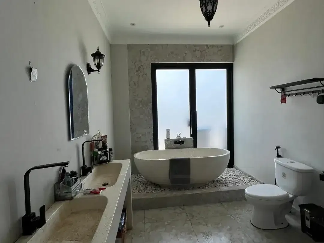 Studio Shophouse for sale in Seminyak, Bali - Image 8 of 9