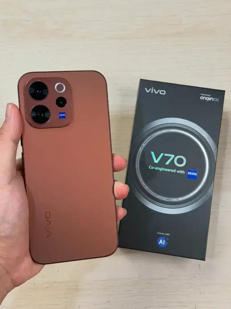 Vivo V70 Lensa Zeiss Telephoto 10x Optical Zoom - Image 2 of 4