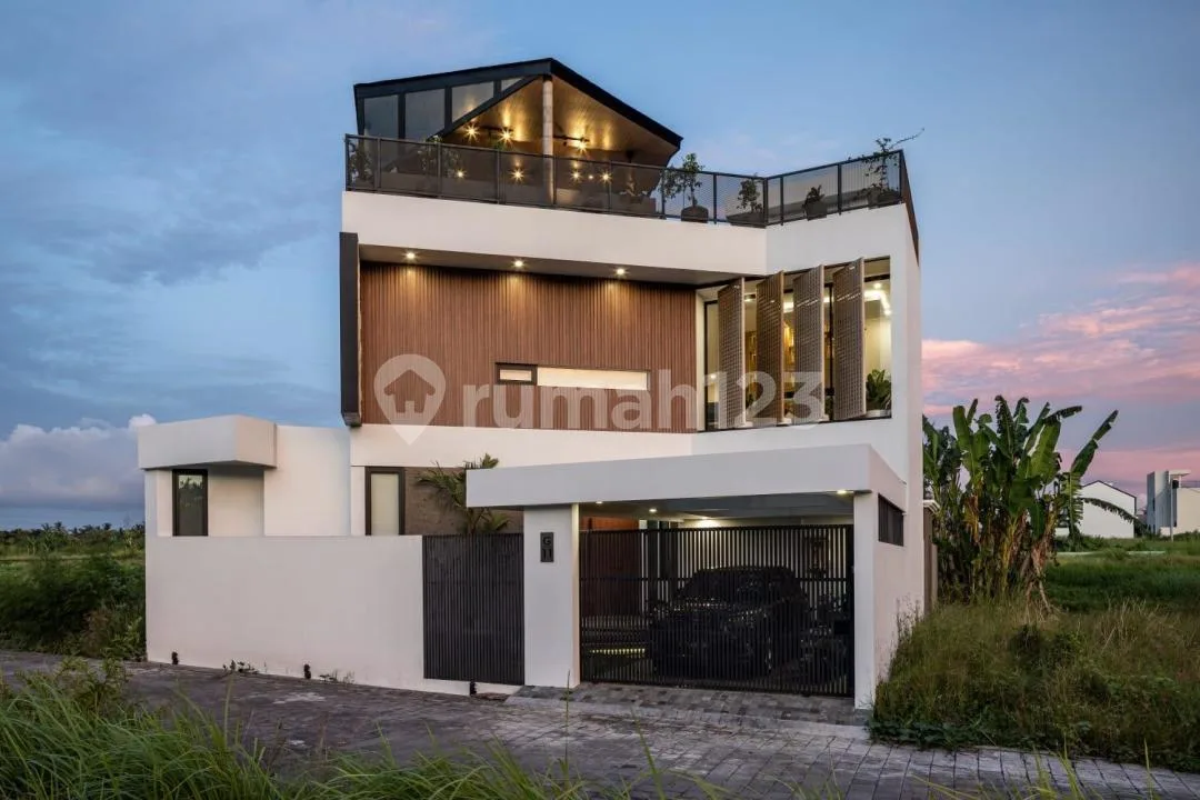 Modern 3-Bedroom Villa With Rooftop & Rice Field Views - Image 3 of 4