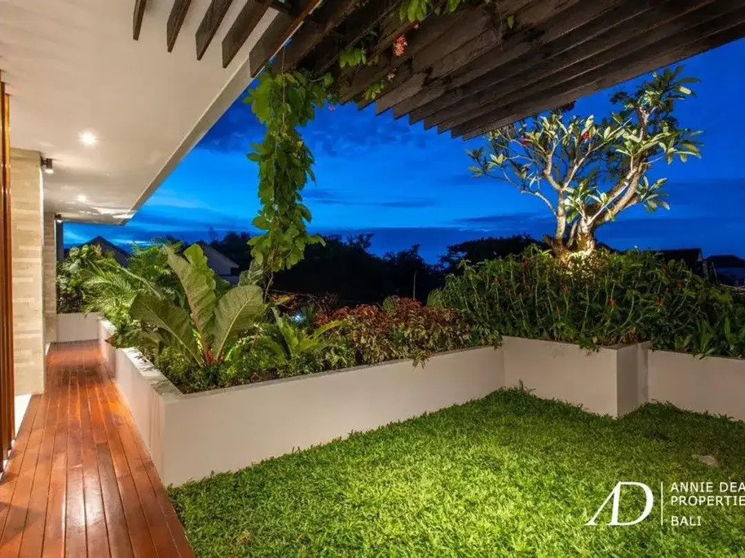 FREEHOLD | MODERN TROPICAL DESIGN 3-BEDROOM VILLA IN JIMBARAN - Image 4 of 10