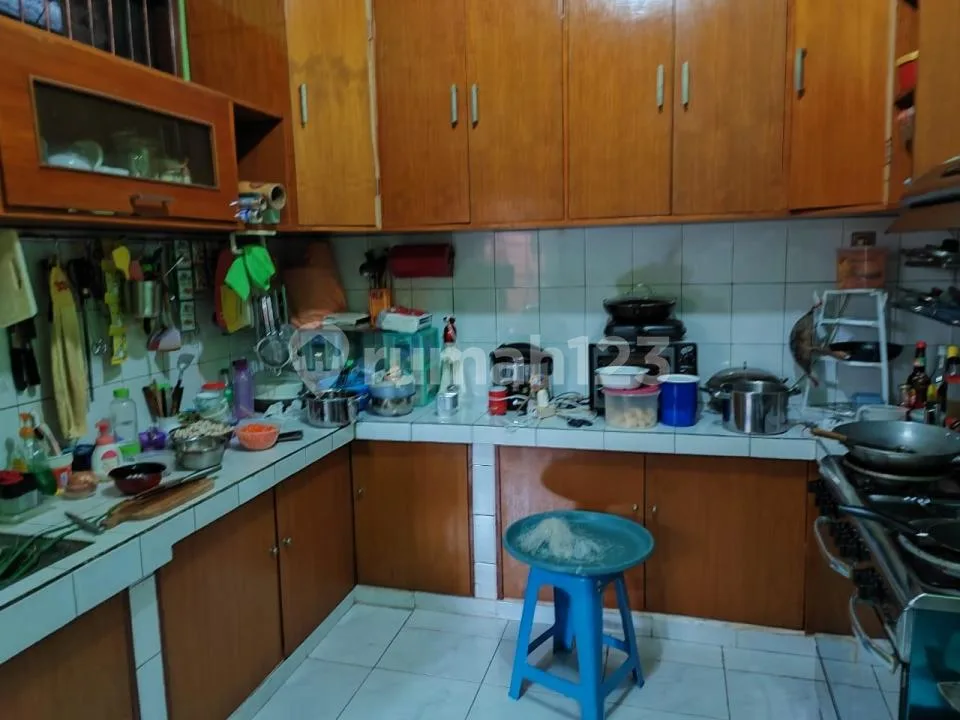 Butuh Uang Cepat 5 Kamar Tidur Rumah Minimalis - Image 2 of 4