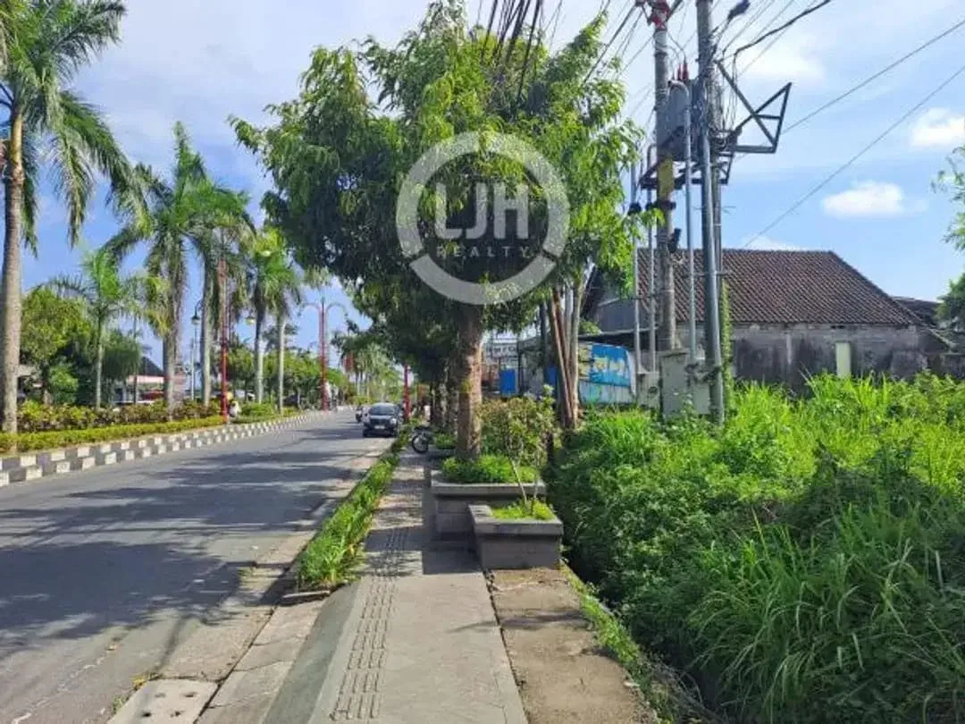 Land In Main Road, Bitera, Gianyar, Close to Kapten I Wayan Dipta Stadium and Ubud Area, Suitable for Business - Image 3 of 5