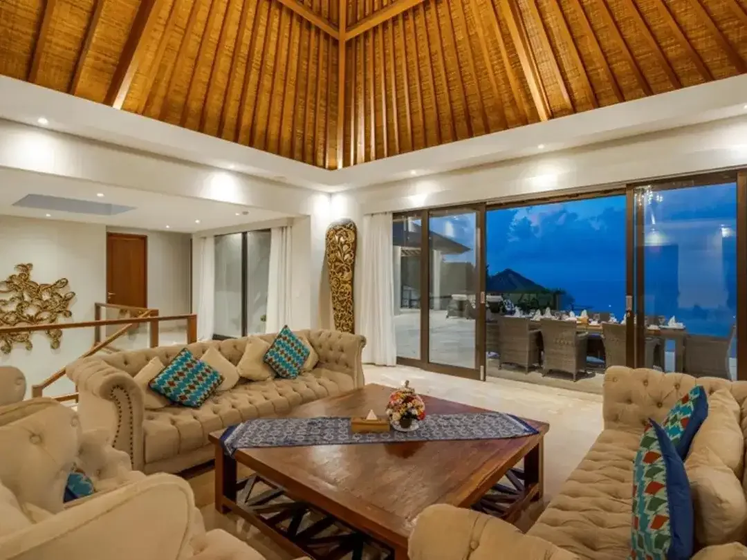 Luxury Cliff Front Villa – Pandawa Beach, Nusa Dua - Image 4 of 10