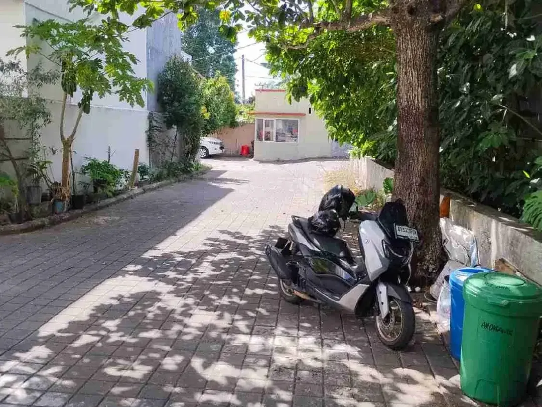 Rumah 2Lantai Siap Huni Hadap Timur Di Lokasi Strategis Di Jimbaran Bali - Image 3 of 10