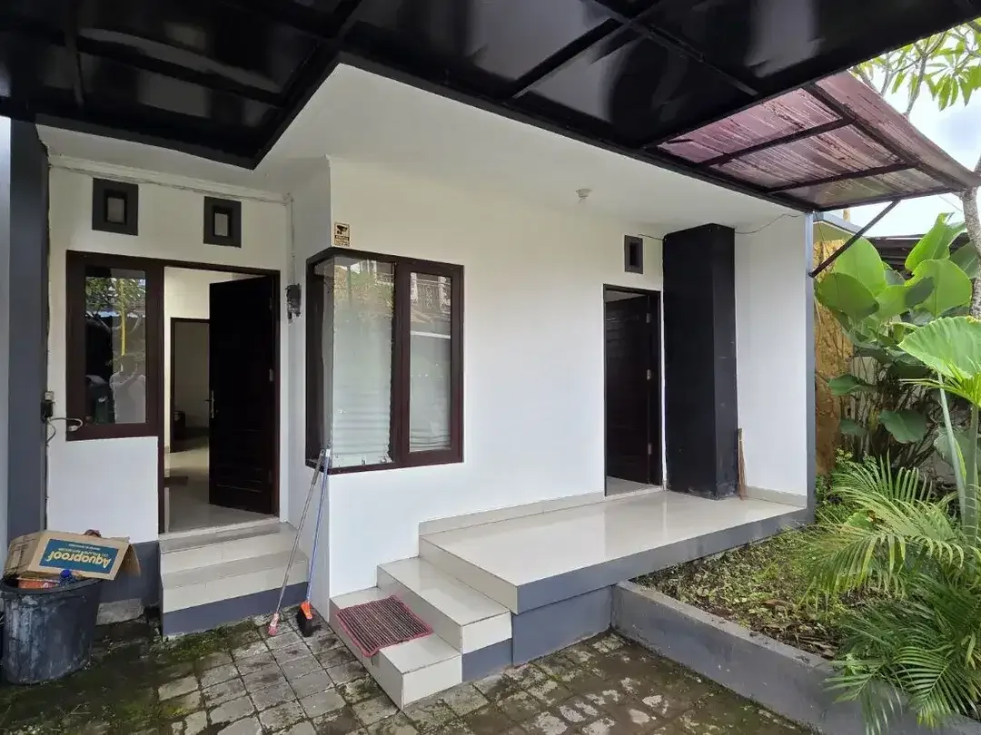 Rumah Minimalis Modern di Jimbaran Bali Dijual - Image 1 of 10