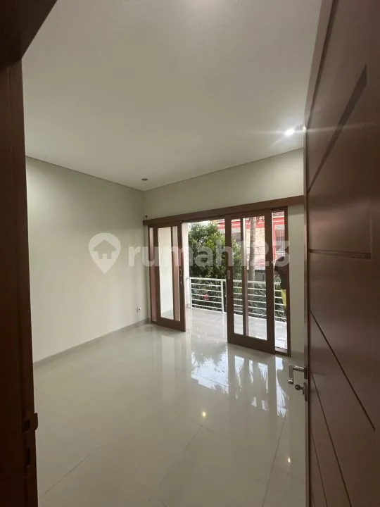 Rumah Minimalis di Gatsu Tengah Denpasar - Image 2 of 4