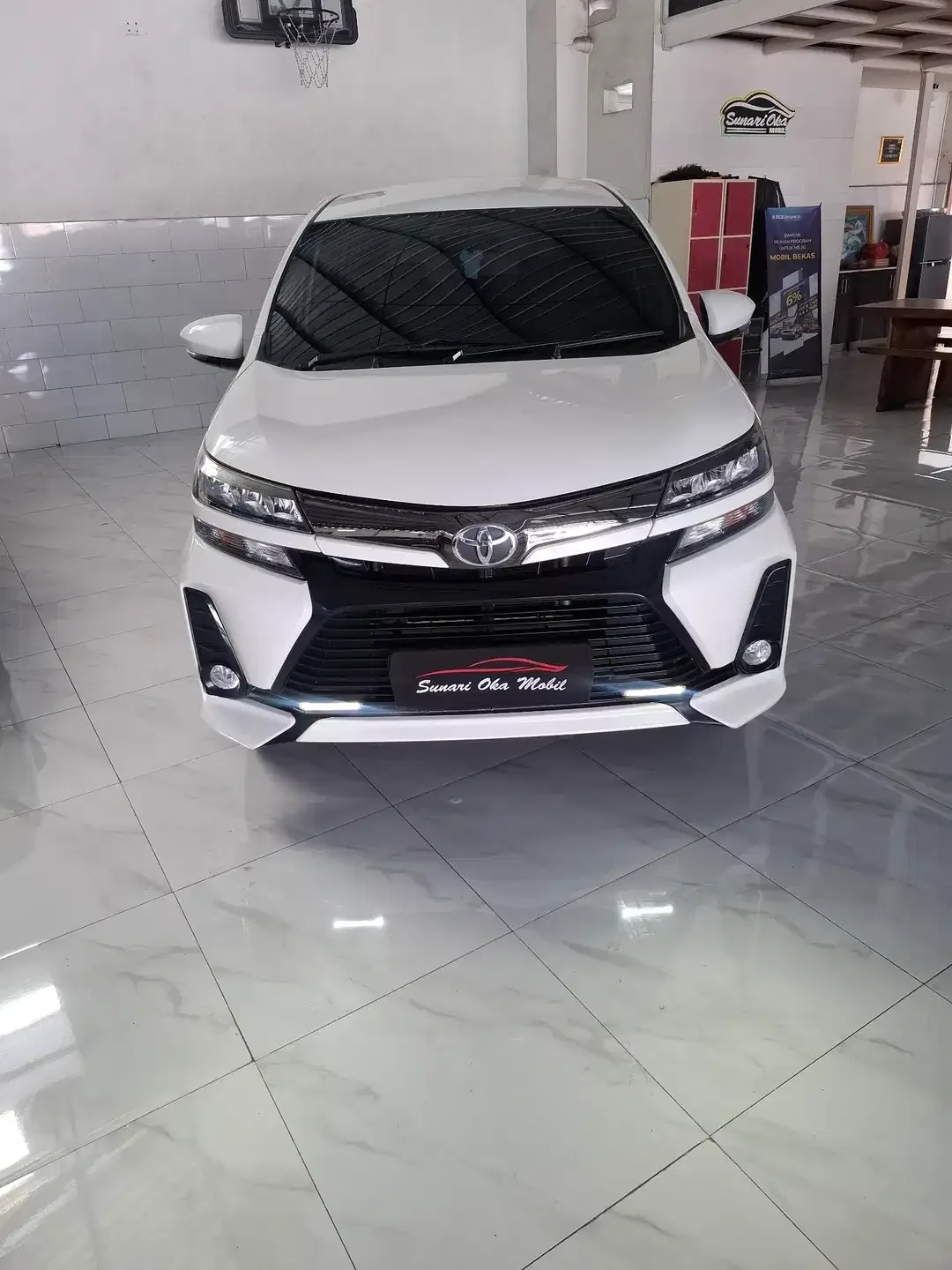 Toyota Avanza Veloz 1.5 - Image 2 of 7