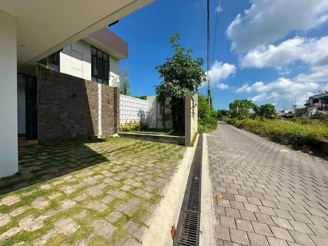 di jual villa area canggu kuta utara 200 meter ke pantai - Image 5 of 10
