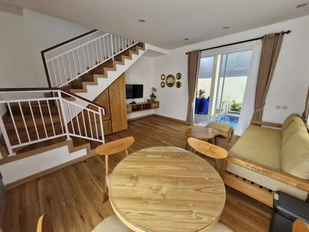 SEWA VILLA MODERN DALAM KOMPLEKS FULLY FURNISHED DI NUSA DUA - Image 3 of 9