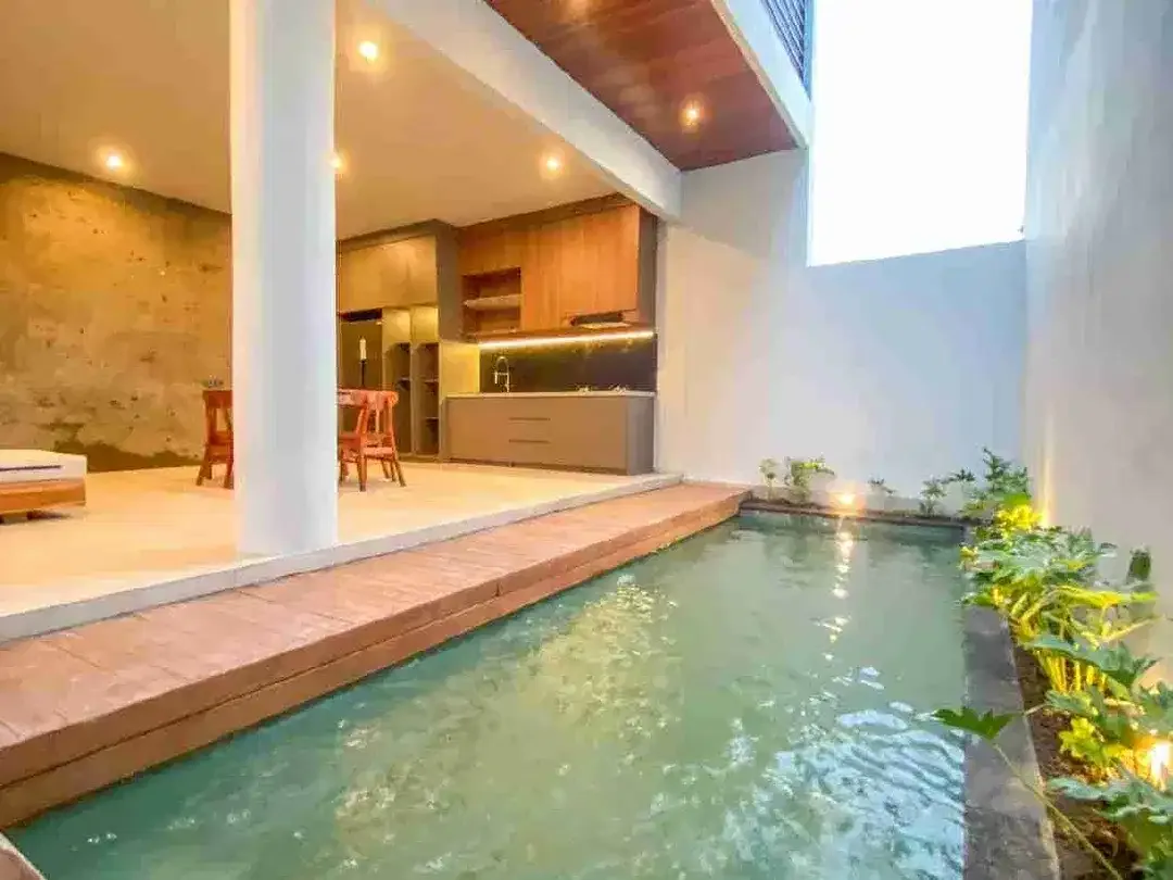 Dijual / Disewakan Brand New Contemporary 2 Storey Villa di Cepaka Munggu - Image 2 of 6
