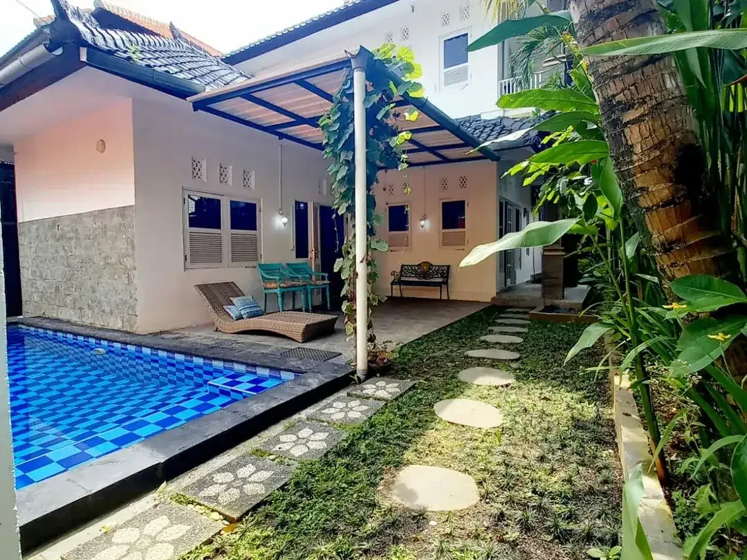 Cozy Villa For Rent in Padonan, Canggu - Image 1 of 10