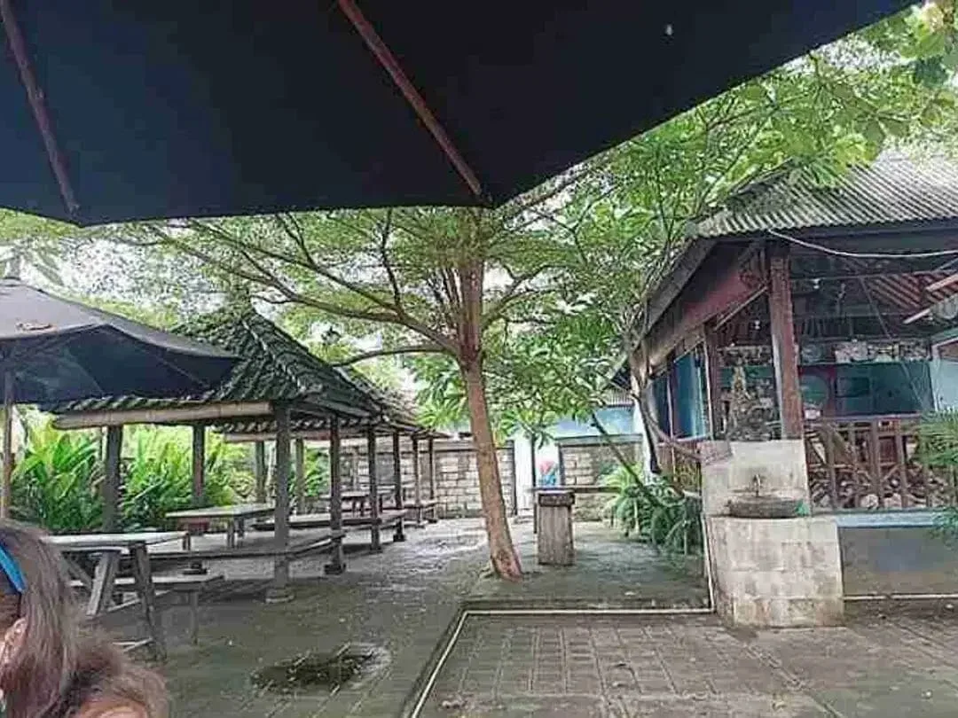 disewakan cafe ikan bakar dipantai kedonganan Badung Bali IDR 360 juta per tahun - Image 3 of 7