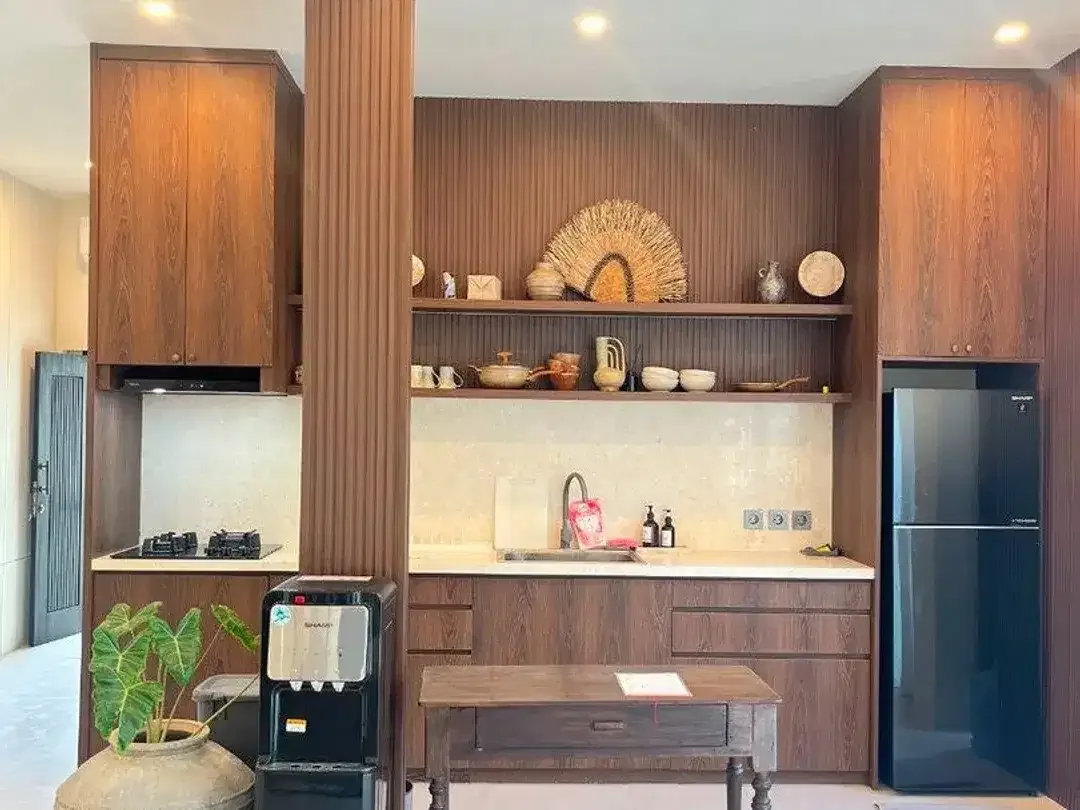 Villa 3 Bedroom Full Furnished Siap Huni Dijual, Area Seminyak - Image 3 of 10