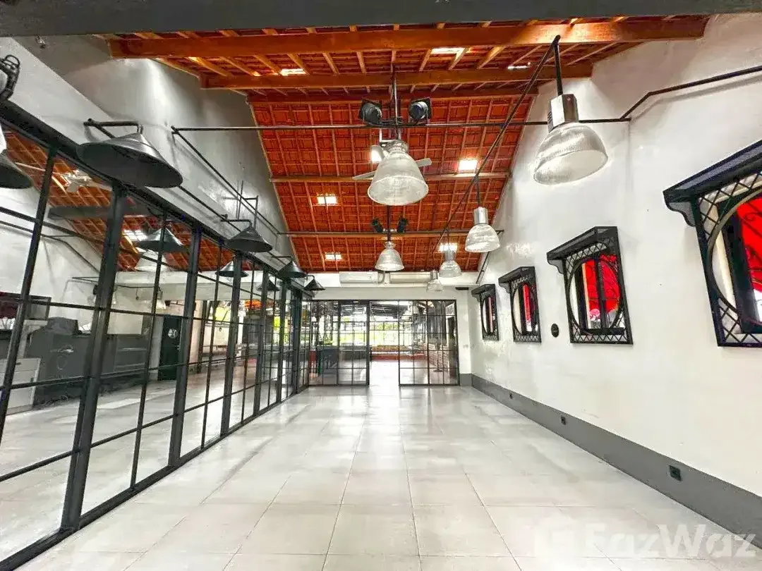 Retail space for sale in Seminyak, Bali - Image 3 of 7
