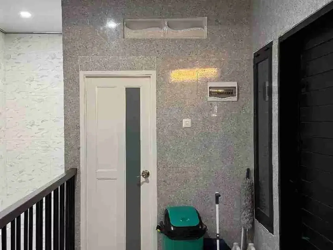 Gedung Komersial Kerobokan 3 Lantai Full Salon Aktif - Image 7 of 10
