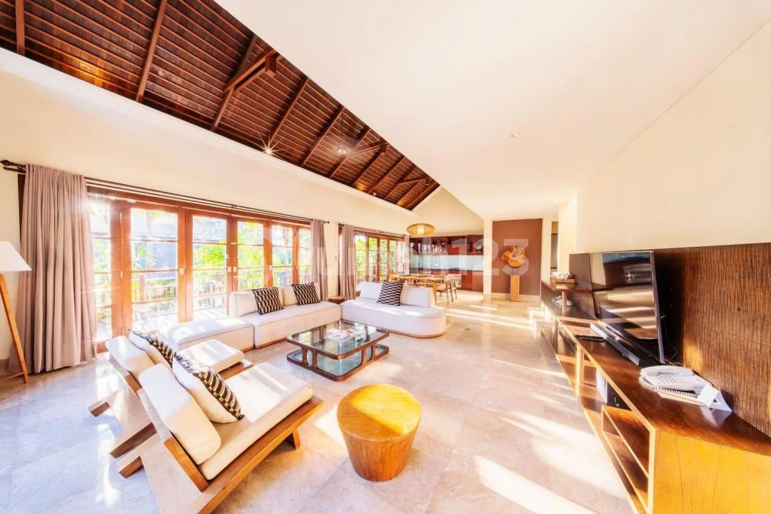 Tropical Style Villa At Complex Karma Kandara, Ungasan Jimbaran ...Near Karma Kandara Private Beach , 5 Minutes To Sundays Beach Club , Savaya Bali , 15 Minutes To Hatch Uluwatu , Motel Mexicola - Image 4 of 4