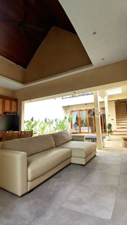 Di Jual Villa Model Mezzanine di Buduk Canggu Kuta Utara - Image 4 of 4