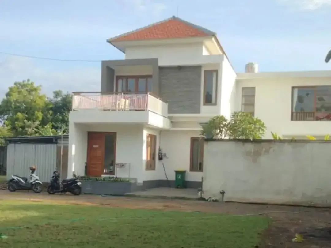 VILLA 3 BEDROOM IN JIMBARAN BADUNG - Image 2 of 9