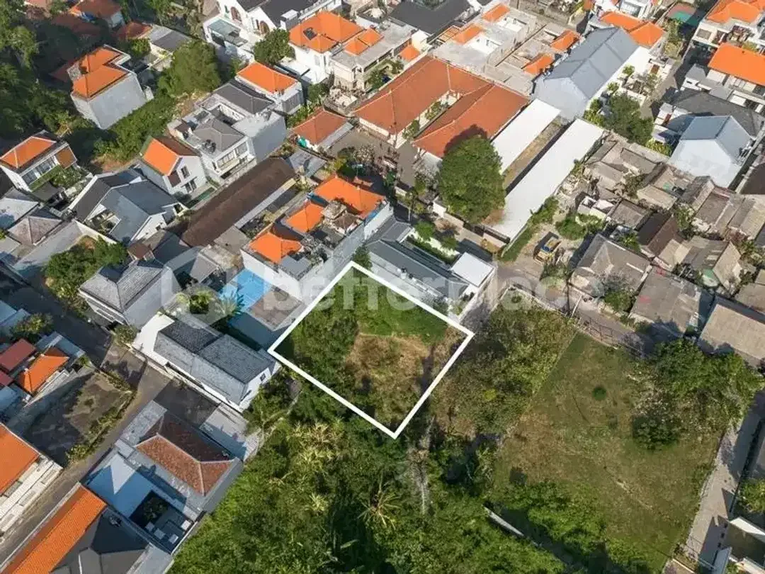 Highly Strategic Sanur Leasehold Land Investment with 265 sqm Plot, Only 10 Minutes to Sanur Beach, Close to Restaurants & Local Market - Image 2 of 10