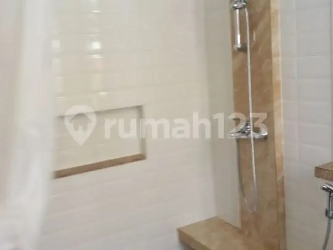 Exclusive 4-Bedroom Brand New Villa In Bumbak Umalas Canggu Bali - Image 4 of 10
