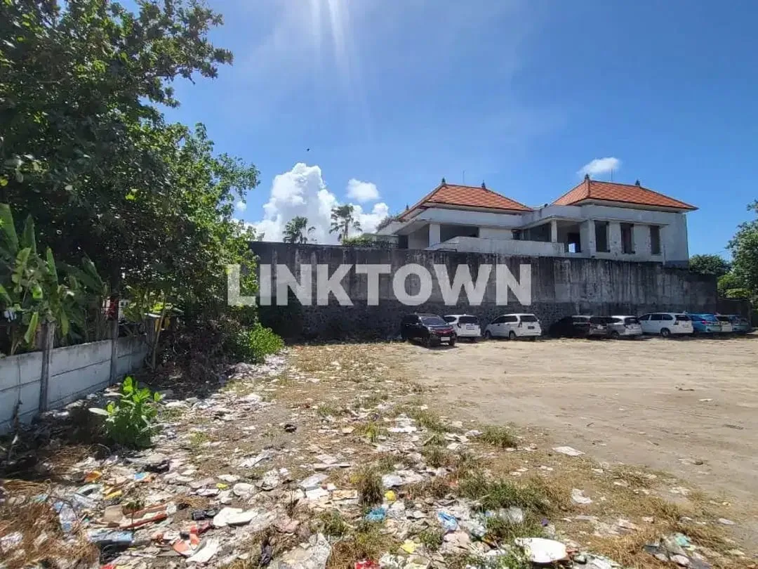 Beachfront Land in Pantai Jerman Kuta with Sunset View For Sale - Image 3 of 10
