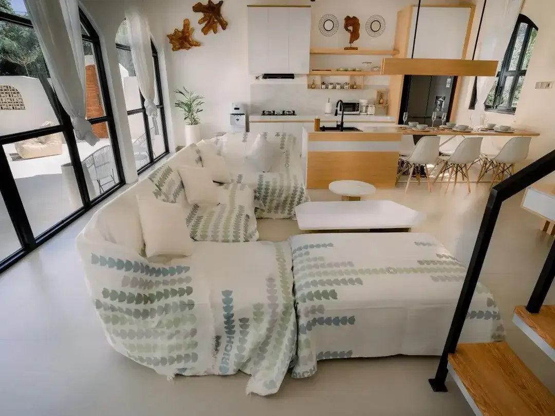 Dijual Modern Mediterranean Smart Villa dengan Rooftop Ocean View di Lokasi Premium Ungasan - Image 3 of 10