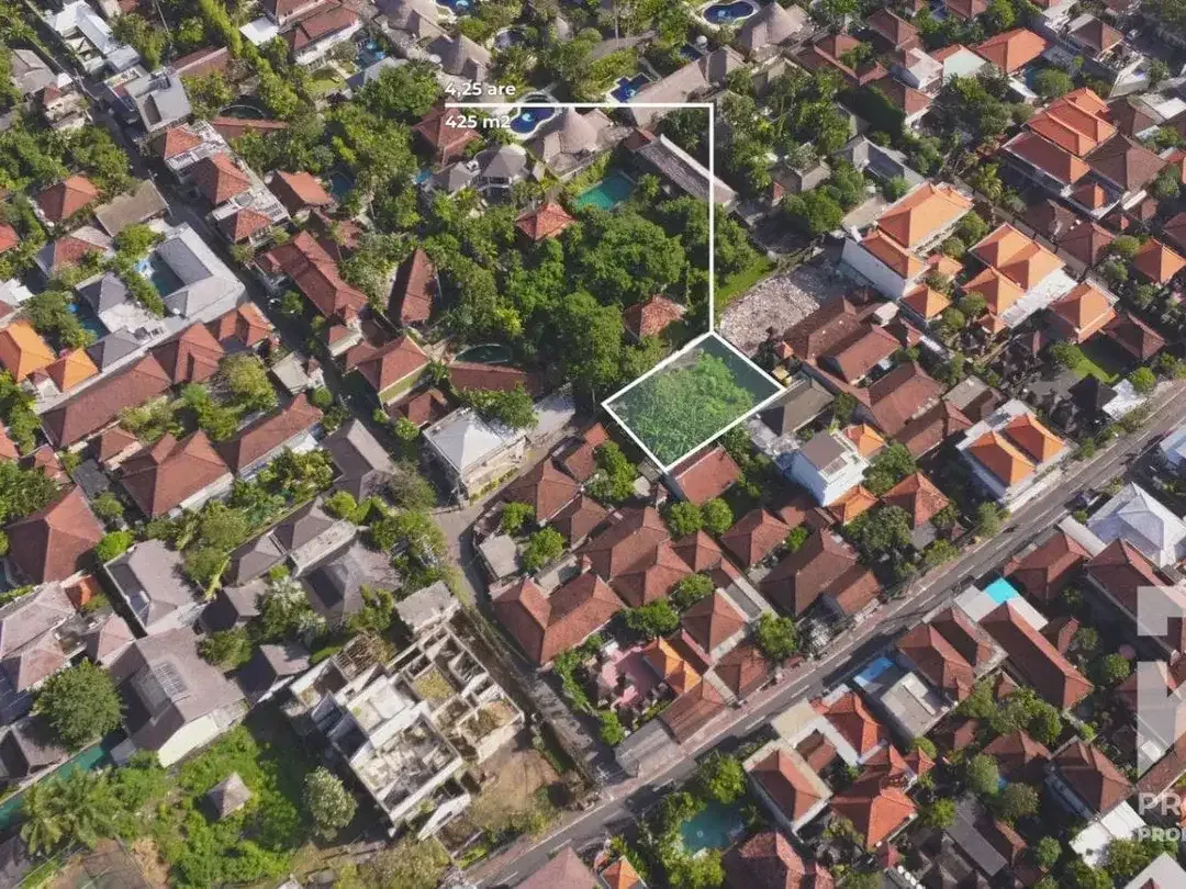Tanah Kavling Kecil di Tepi Pantai Seminyak Bali Dijual Hak Milik - Image 3 of 10