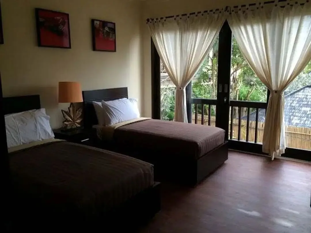 Villa Besar Uluwatu dgn Pemandangan Laut - Image 5 of 9