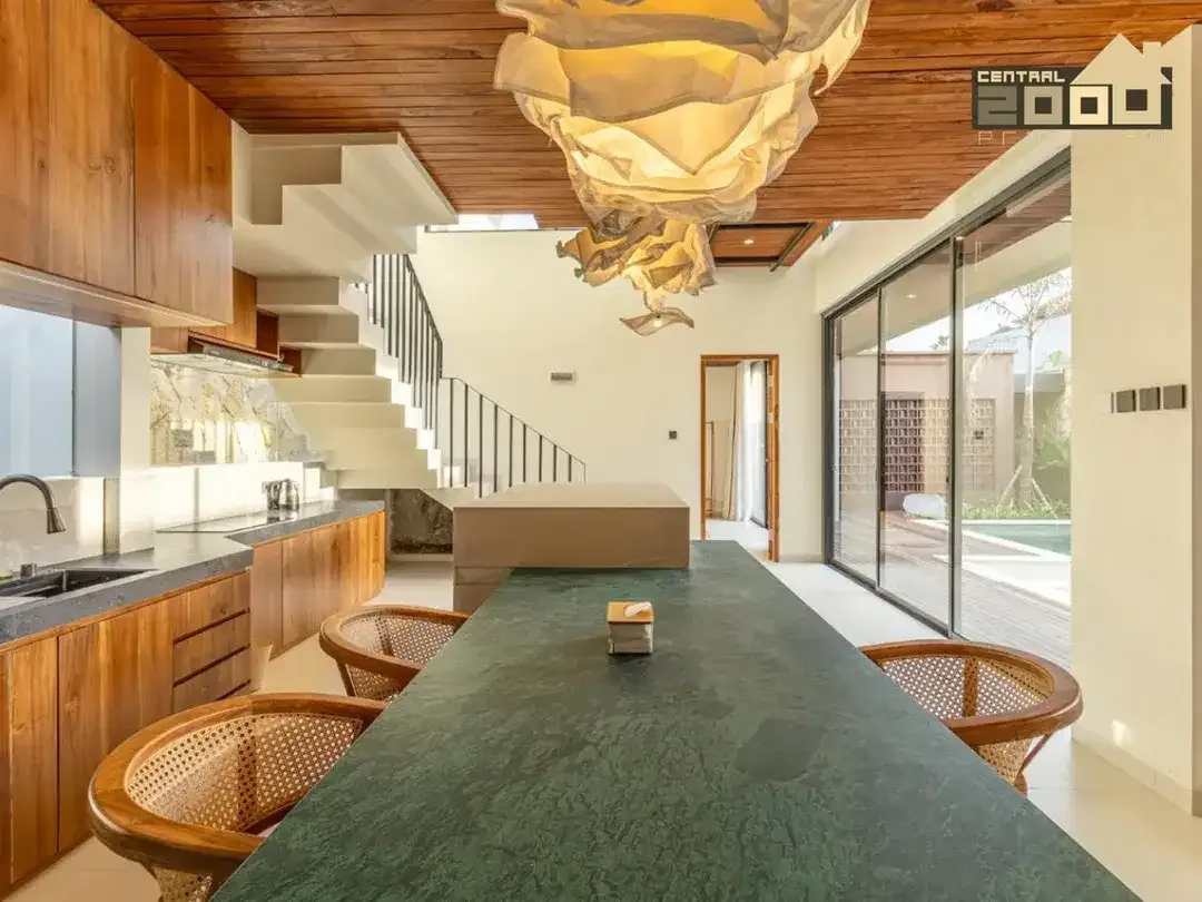 Luxury Design Tropical Villa in Prime Seminyak, Bali - Image 4 of 10