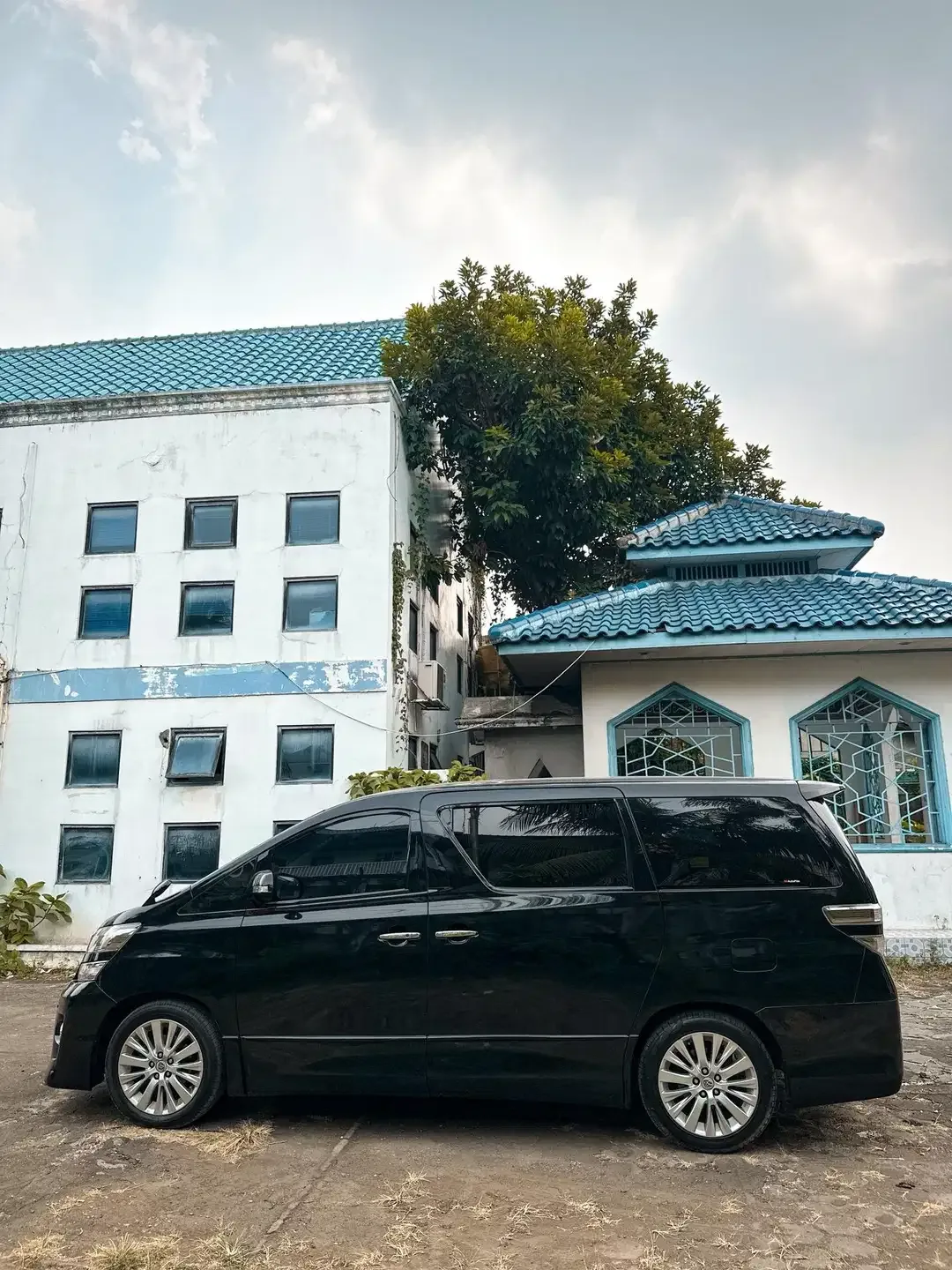 TOYOTA VELLFIRE ZG CBU 2013 (dp 15jt) - Image 4 of 10