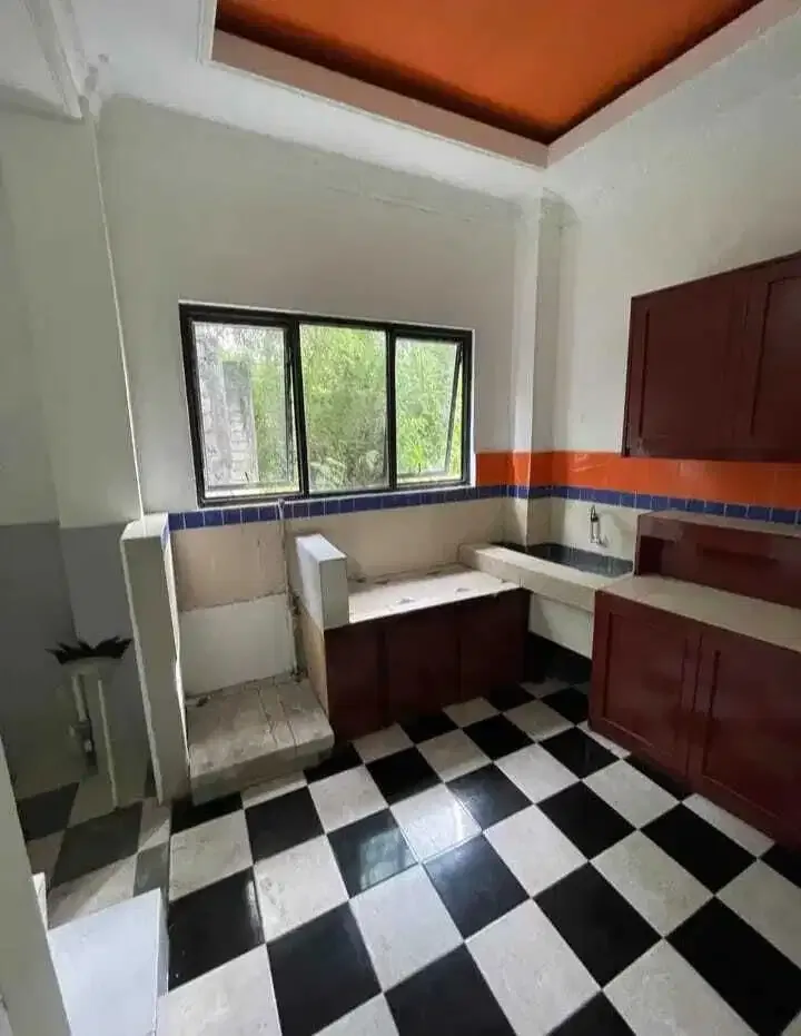 Dijual rumah lantai 3 dekat McDonald's jimbaran Badung Bali - Image 4 of 10