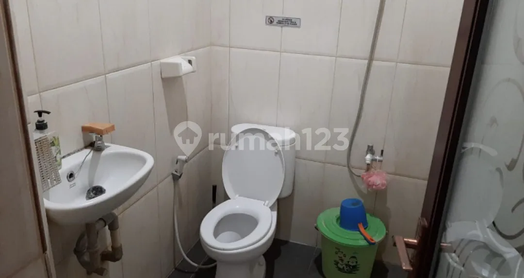 0075$ Sewa Rumah Renon Denpasar Bali Dekat Sanur Sesetan Panjer Kuta - Image 2 of 4