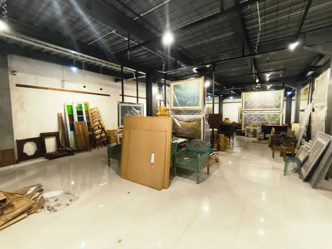 Gedung Komersial Strategis Disewakan di Pusat Kuta, Badung - Image 3 of 10