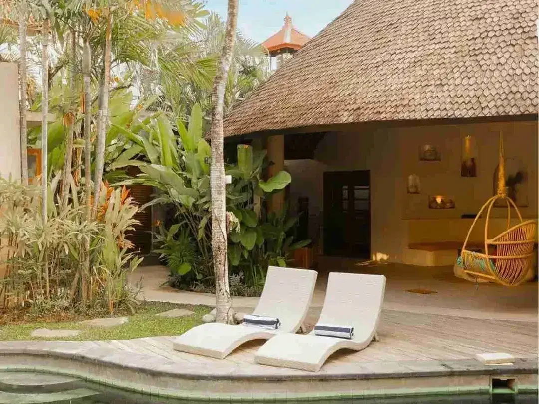 Luxury Villa Berawa Canggu, 500m Walking Distance to Beach - Image 2 of 10