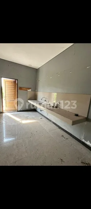 Dijual Cepat Ruko Strategis di Renon Denpasar Bali - Image 1 of 4