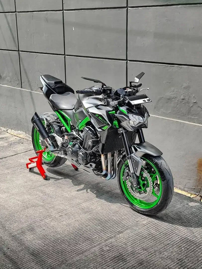 Kawasaki Z900 ABS tahun 2024 Very Low Odo Mulus TT FP Like New - Image 6 of 10