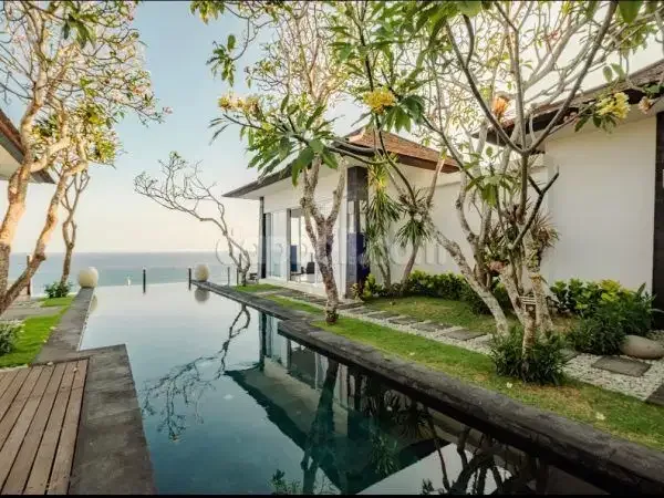For sale  Beautiful luxury freehold villa in Sawangan, Nusadua, Bali - Image 7 of 10