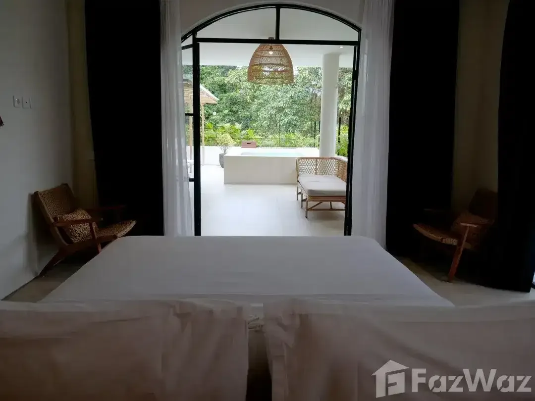 6 Bedroom Villa for sale in Kerobokan, Bali - Image 9 of 10