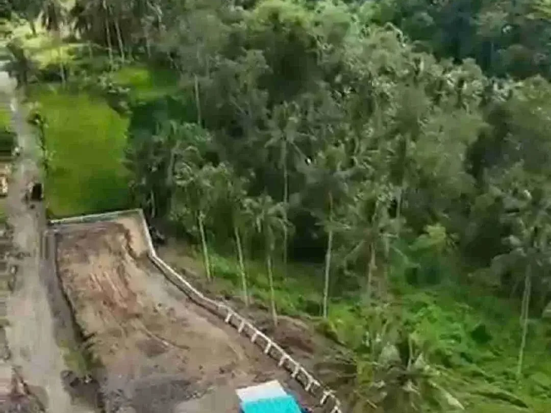 PRIME LOCATION IN WOS RIVER NEAR CAPELLA RESORT UBUD - Image 3 of 10