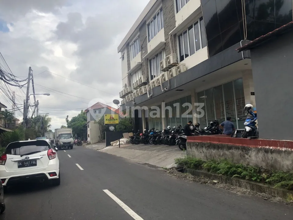 Dijual Hanya Satu Unit Ruko Murah Area Bisnis Kuliner Dekat Wong Solo Renon Bali - Image 1 of 4