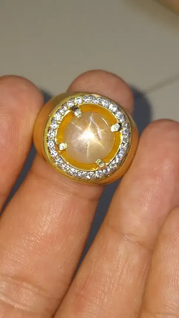 Natural yellow star sapphire srilanka / Mirah cempaka ceylon - Image 3 of 5